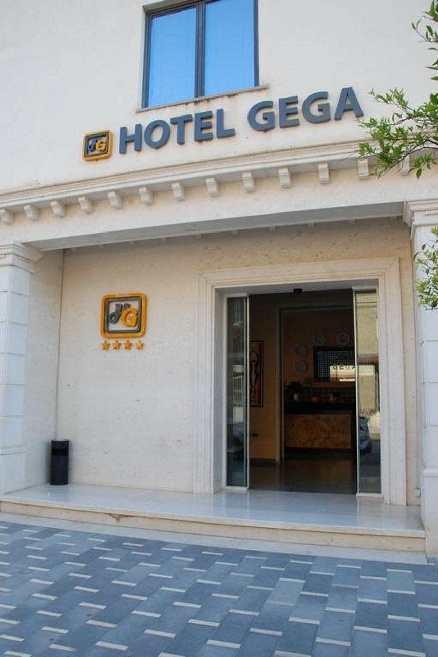 Hotel Gega Берат Экстерьер фото